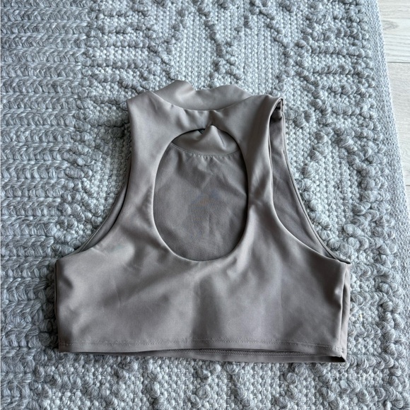 Airlift Fuse Bra Tank - Gravel - Picture 4 of 7